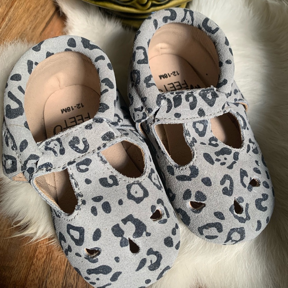 Monkey feet grey leather bootie moccasins size 12-18 months
